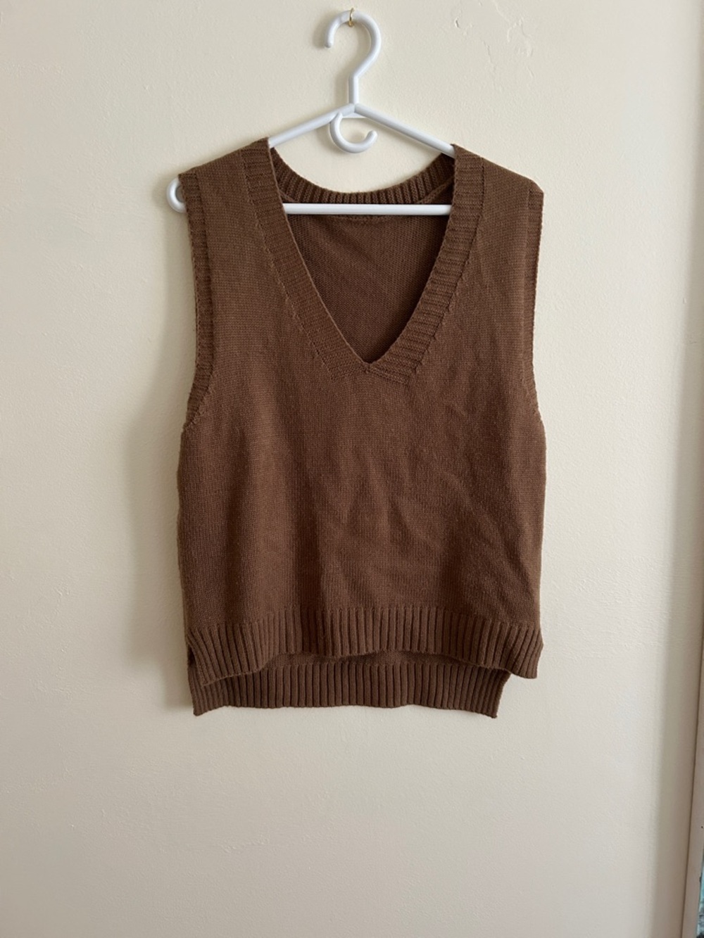 Women's Brown V-Neck Knit Sweater Vest